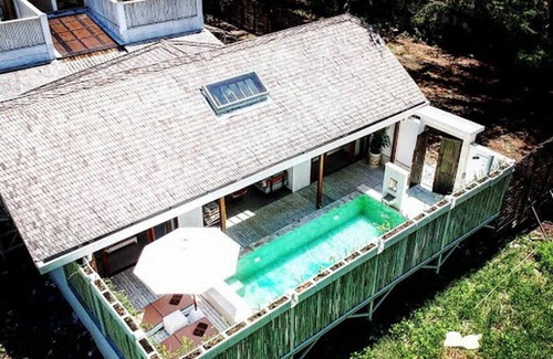 Gili Trawangan Villa | 4BR Villa with a beautiful Gili View - Private pool & reserved beach area!