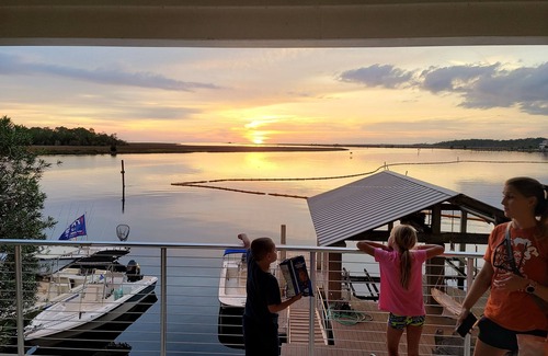 Steinhatchee House | 4level 6BR6B Riverfrnt hse,w/elevator,sleeps 25;boat dock, hot tub, golfCartLimo