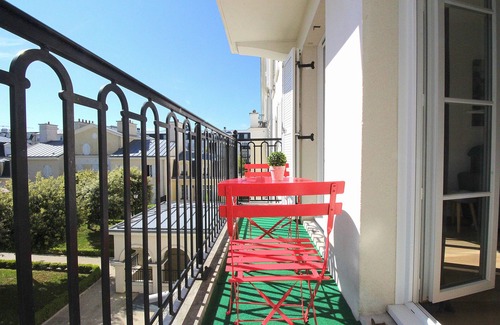 Serris Apartment | 4pax Disneyland Val d'Europe Apartment (ELBE9)