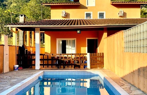 Mococa House | 4Q Cond. Closed ! *Private Pool *AR *Wiffi *Próx. Mococa Beach