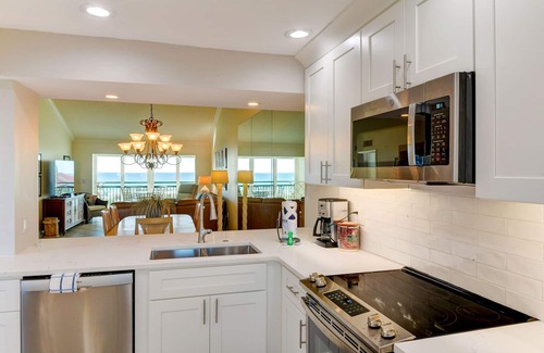 Siesta Key Condo | 4th Floor Crescent Beach Condo Offering Full Unobstructed Gulf Views.nn