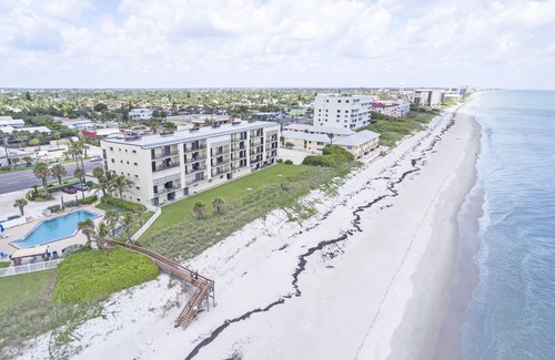 Satellite Beach Condo | 4th Floor Direct Oceanfront