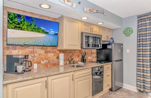 Windy Hill Condo | 4th Floor Oceanfront 1 Bedroom Suite! Beach Cove Resort 411