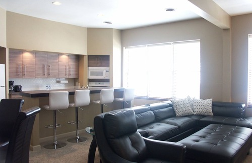 Downtown Asheville Condo | 4TH NIGHT FREE In The Heart Of Downtown Asheville!
