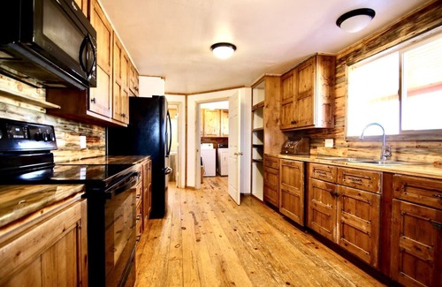 Blanding Cabin | 4x4 Cabin with a Rustic Flavor