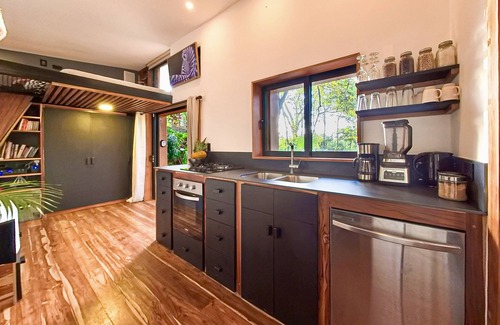 Ostional Cottage | 4x4 ONLY/Luxury Jungle Experience in a TinyHouse + Jacuzzi