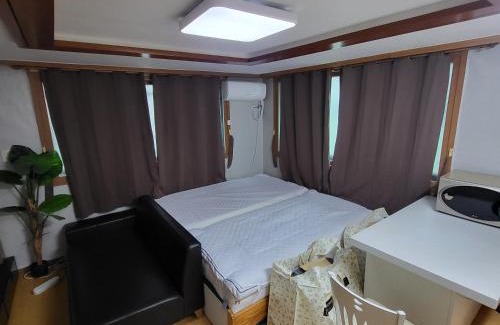 Yeoksam Villa | 5-2202 #Gangnam Stn, 5-min #Yeoksam Stn, 3-min #OTT #Concierge Gangnam Managed