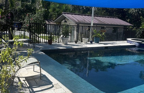 Naples House | 5 acre Family Resort in Center of Naples with heated pool