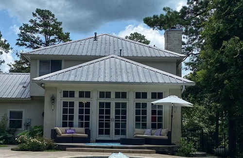 Montgomery Apartment | 5 Acre Private Retreat with Pool 2 miles from Lake Conroe in Montgomery, Texas