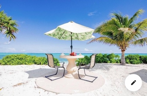 Whitby Villa | 5 Bdr Beachfront Home-Turks & Caicos