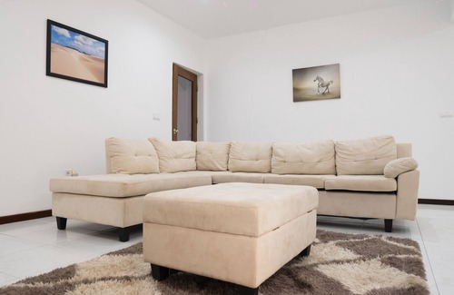 Praia House | 5 bdr house near Praça Center, AC & Wifi - LCGR