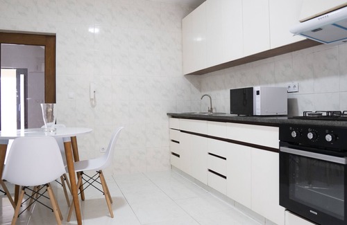 Praia House | 5 bdr house near Praça Center, AC & Wifi - LCGR