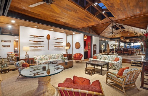 Kamuela House | 5 Bdrm Luxury Home at Mauna Kea Resort - Amazing Pool and Yard!