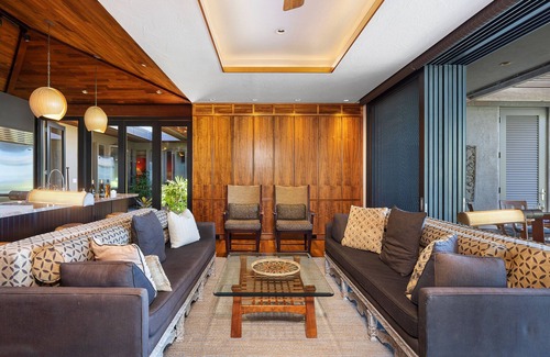 Kamuela House | 5 Bdrm Luxury Home at Mauna Kea Resort - Amazing Pool and Yard!