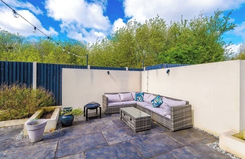 Chester House | 5 bed Luxury Retreat with Spacious Living Spaces
