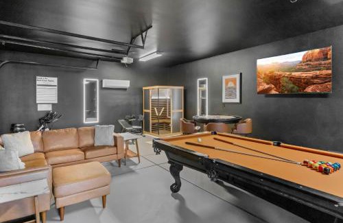 Uptown Sedona House | 5 Bed 3 Bath Uptown Sedona-Game Room-Sauna-Cold Plunge-Jacuzzi-Gym