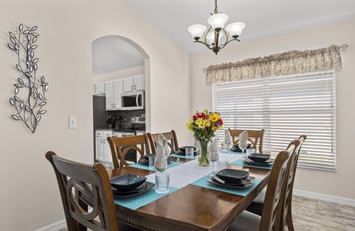 Solana Villa | ⭐5 Bed, 4 Bath Property | SOUTH Facing Pool | Gated Resort | Mins to Disney ⭐