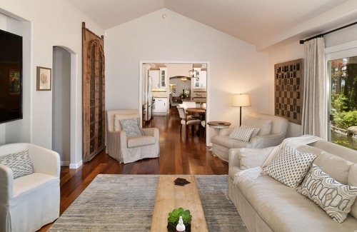Healdsburg House | 5 BEDROOM, 6.5 BATH LUXURY HOME ON 3+ ACRES, 5 MIN TO SQUARE