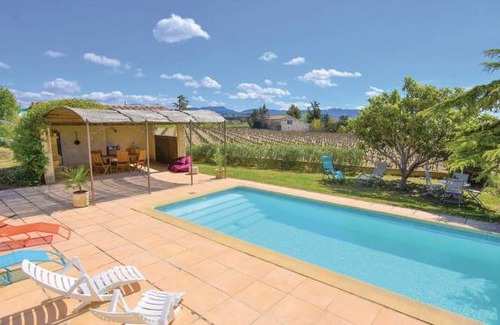 Cairanne House | 5 bedroom accommodation in Cairanne