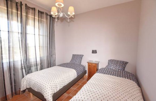 Cairanne House | 5 bedroom accommodation in Cairanne