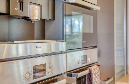 Cirencester Cottage | 5 bedroom accommodation in Somerford Keynes, near Cirencester