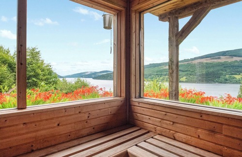 Loch Tay Cottage | 5 bedroom accommodation in Fearnan, near Aberfeldy