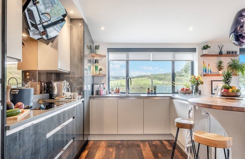 Totland Bay Cottage | 5 bedroom accommodation in Totland