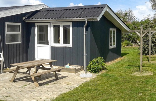 Skastrup Strand House | 5 bedroom accommodation in Bogense