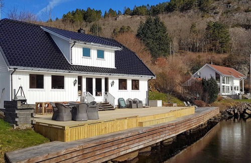 Farsund House | 5 bedroom accommodation in Farsund