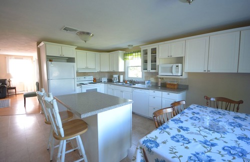 Eastward Look House | 5 Bedroom available for URI 2024/2025