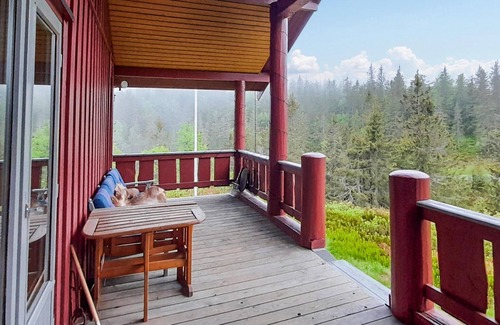 B House | 5 bedroom cozy home in Lifjell