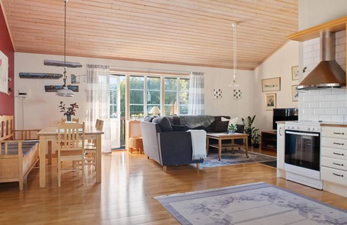 Reso House | 5 bedroom cozy home in Resö