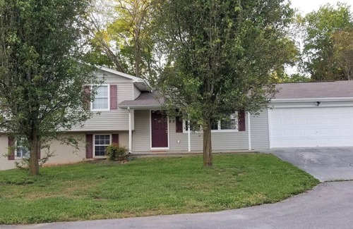 Cedar Bluff House | 5 Bedroom Large Groups Welcome 15 min to UT/Downtown