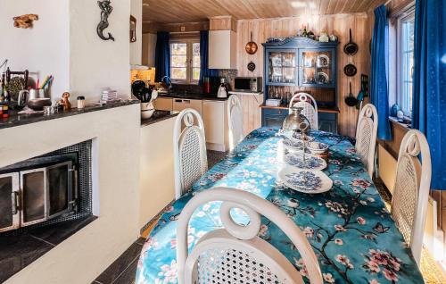 Tanum House | 5 Bedroom Lovely Home In Tanumshede