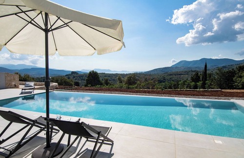 Lefkada Villa | 5-Bedroom Luxury Villas in Lefkada