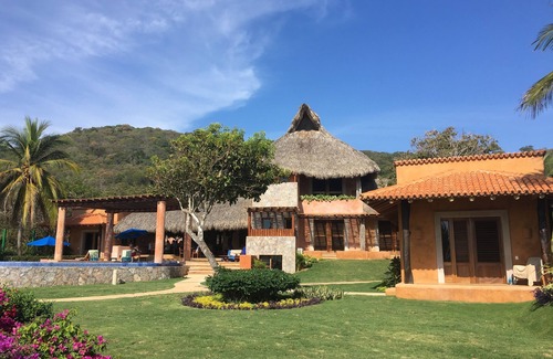Troncones Villa | 5 Bedroom Luxury Villa - Private Beach, Pool, Chef, Ocean Views & Sunsets