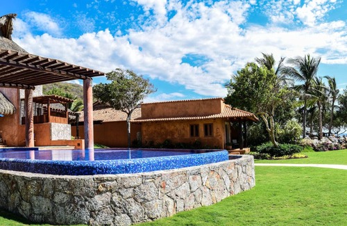 Troncones Villa | 5 Bedroom Luxury Villa - Private Beach, Pool, Chef, Ocean Views & Sunsets