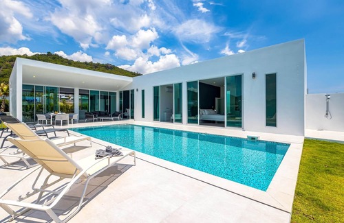 Khao Tao Villa | 5 Bedroom Modern Pool Villa (KH-A7)