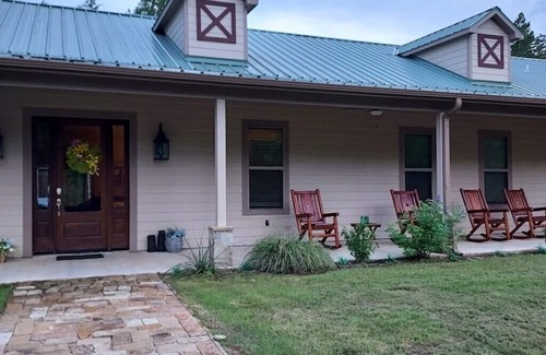 Avinger House | 5-Bedroom Open Concept Home nestled among the Pine Trees on a quiet road.