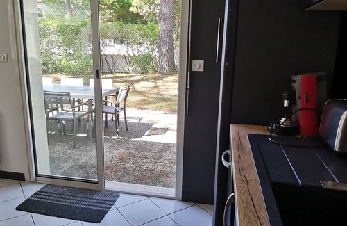 La Faute-sur-Mer House | 5-Bedroom Residential Villa Near Beach, WiFi, Parking