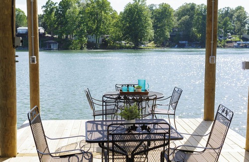 Penhook House | 5 Bedroom w/Hot tub and private dock!