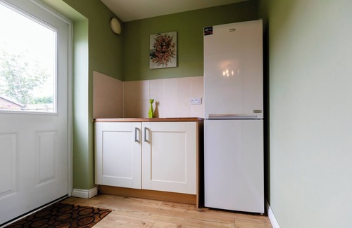 Chichester House | 5 beds in 4 bedrooms Jungle House