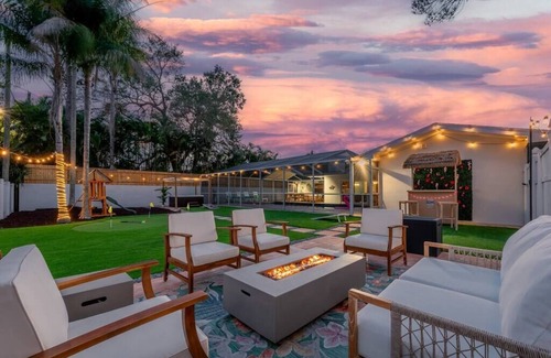 Clearwater House | 5 BR Clearwater Heated Pool I Mini Golf I Hot Tub | Billiards