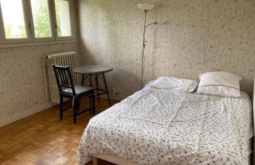 Auneau House | 5 Chambres dans une grande maison