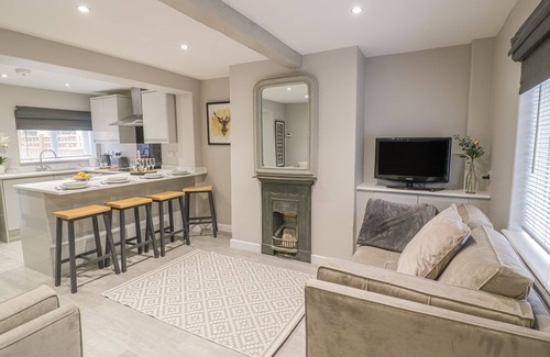 Little Haywood Cottage | 5 COLEY LANE, pet friendly, with a garden in Great Haywood