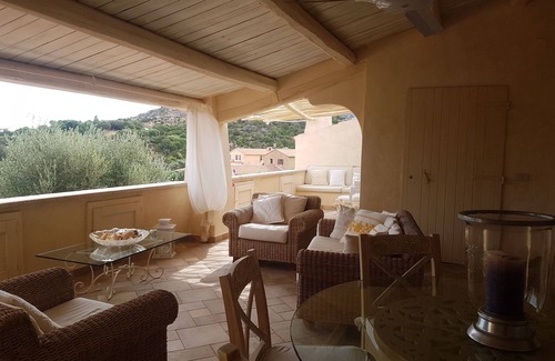 Baja Sardinia Apartment | 5% COSTA SMERALDA DISCOUNT. LA STELLA MARINA Baja Sardinia