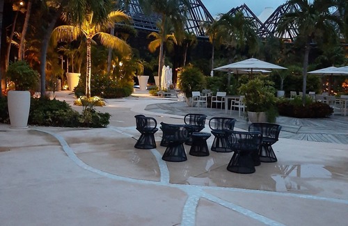 Villa Juarez Resort | 5 Diamond Resort waiting for you. Luxurious fully furnished villa.