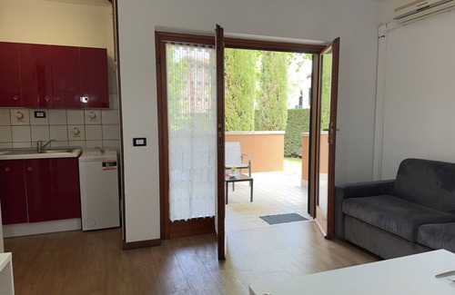 San Benedetto di Lugana House | 5' from Punta Gro Beach with Free Swimming Pool