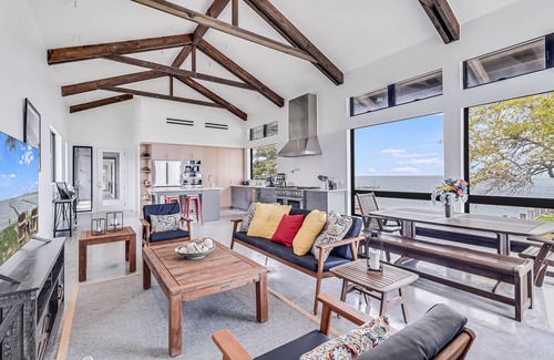 Rockport House | 5 houses on a 3 acre private waterfront property. Pier and kayak launch!