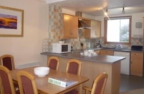 Keswick Cabin | 5 KESWICK BRIDGE, family friendly, with a garden in Keswick